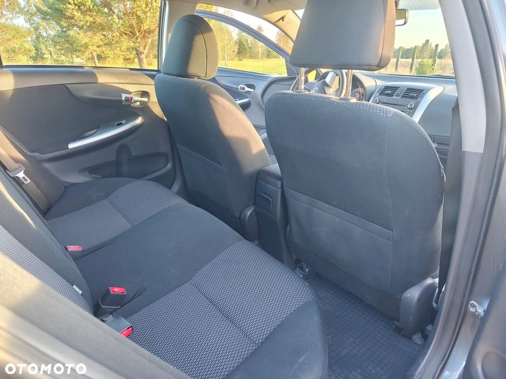 Toyota Corolla 1.6 Premium - 10