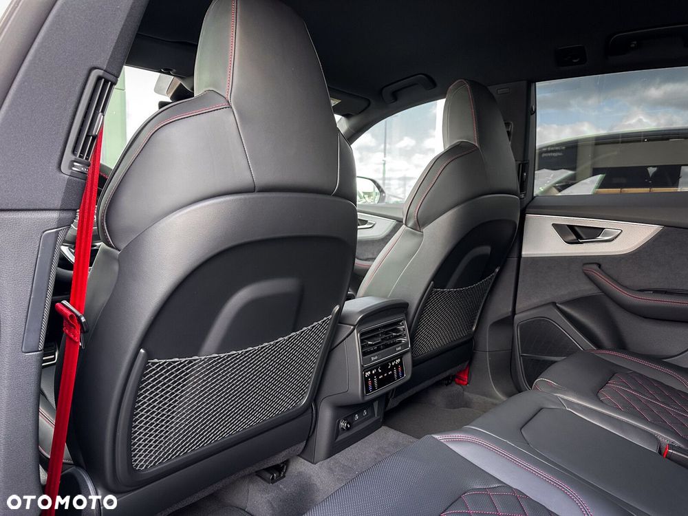 Audi SQ8 - 38