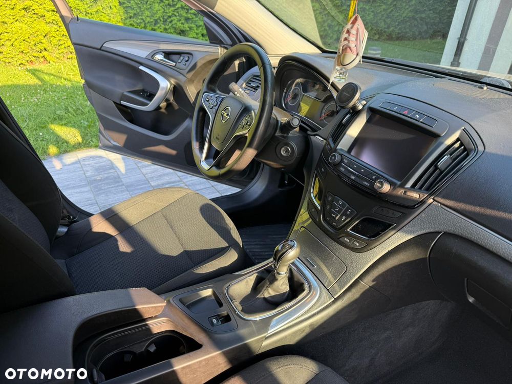 Opel Insignia - 13