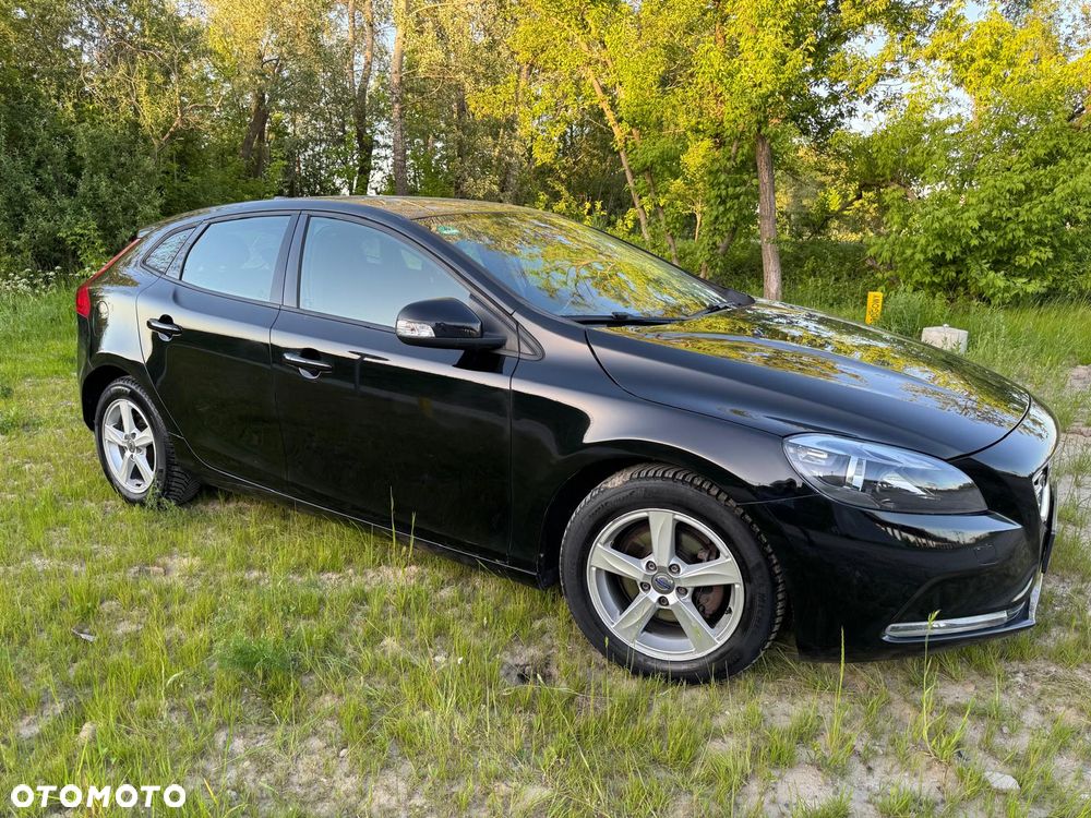 Volvo V40 D2 Momentum - 19