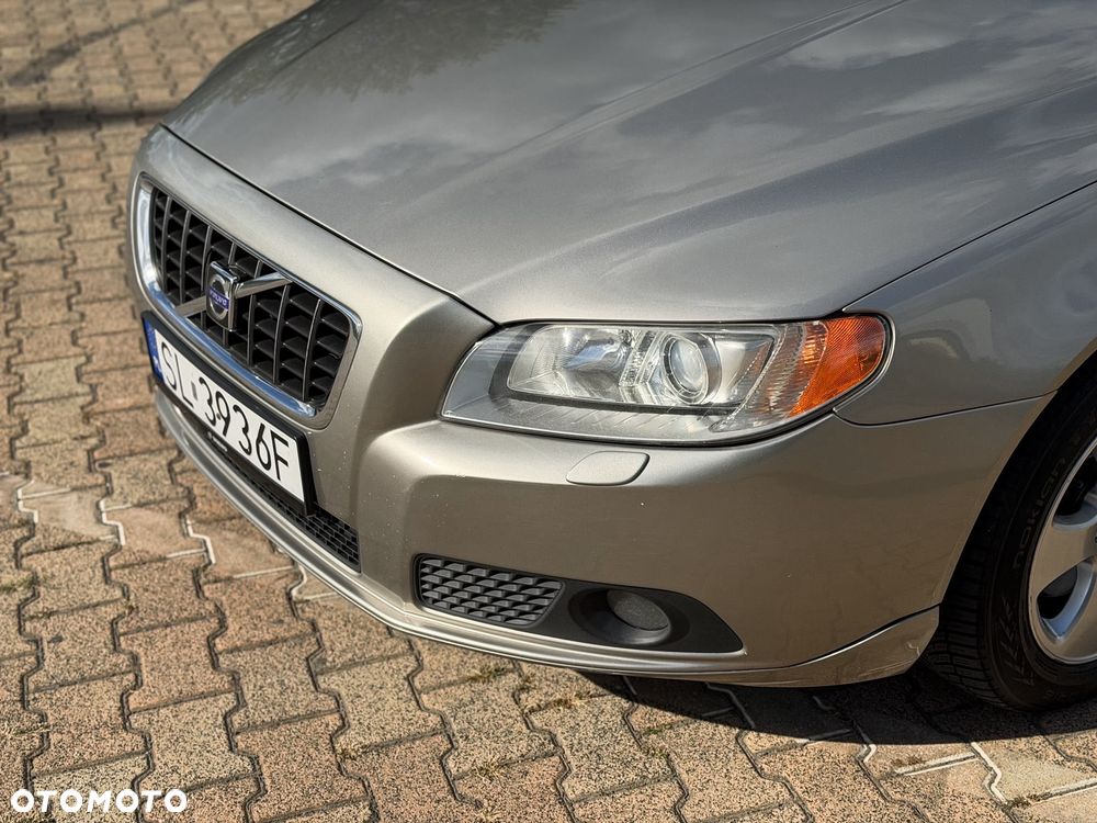 Volvo V70 2.0D Momentum - 10