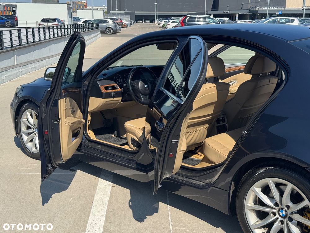 BMW Seria 5 525d Edition Exclusive - 15