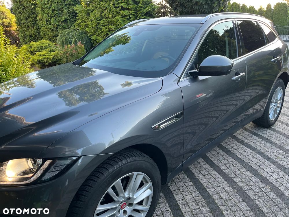 Jaguar F-Pace - 23