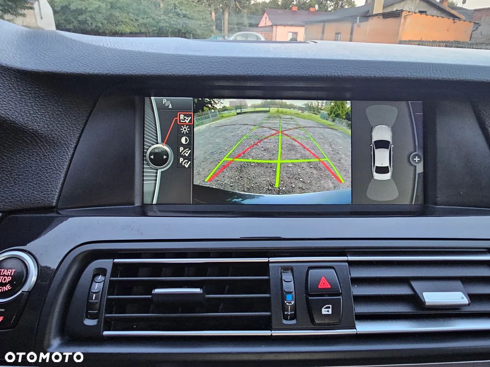 BMW Seria 5 530d Luxury Line - 32