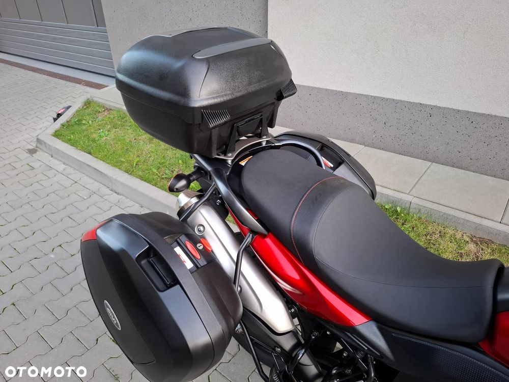 Suzuki V-STROM - 33