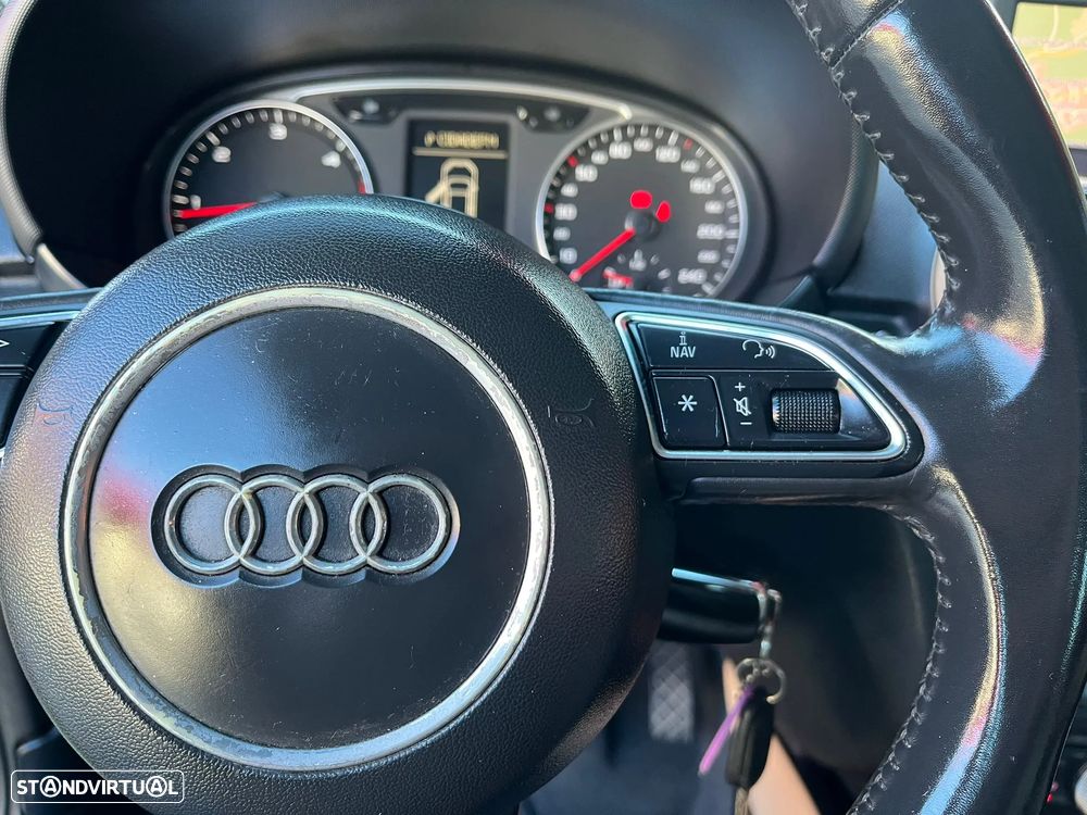 Audi A1 1.6 TDI Attraction - 23