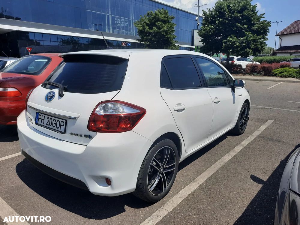 Toyota Auris 1.8 L VVT-i Luna - 10