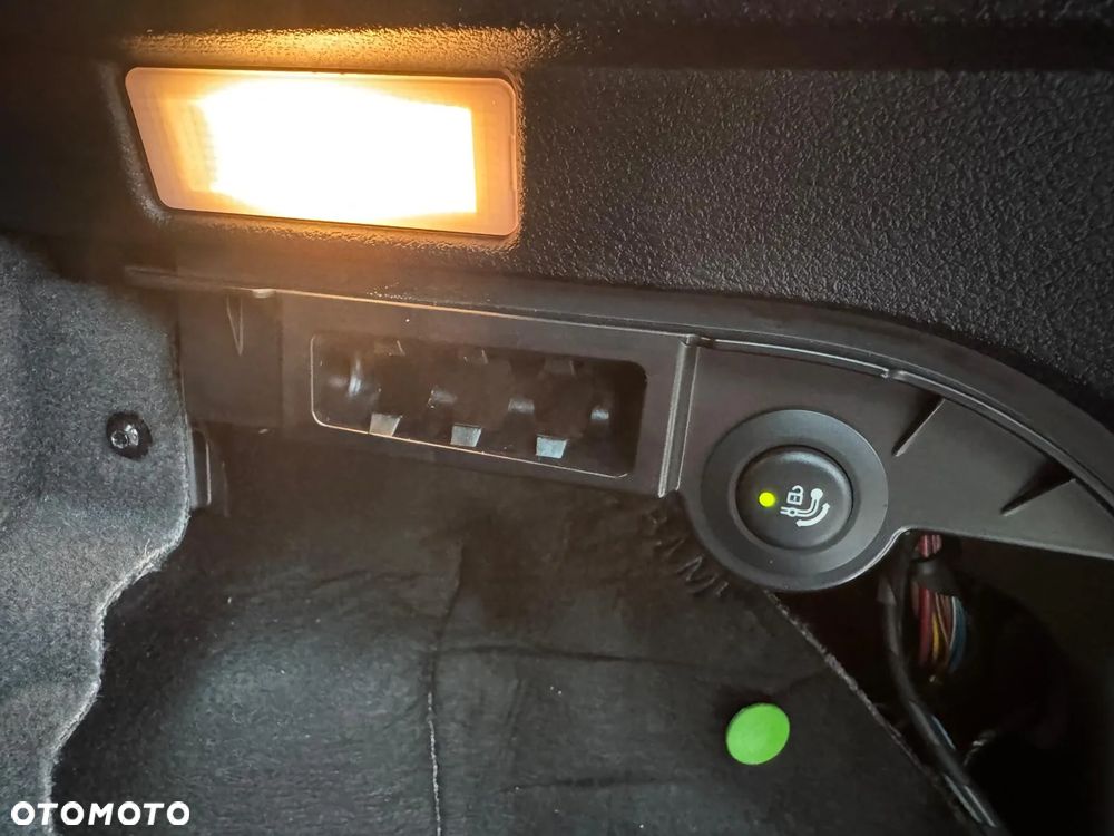 BMW X3 sDrive18d xLine - 37