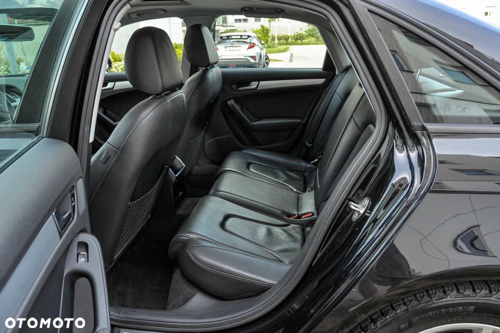 Audi A4 Limousine 2.0 TFSI quattro S tronic Ambition - 8