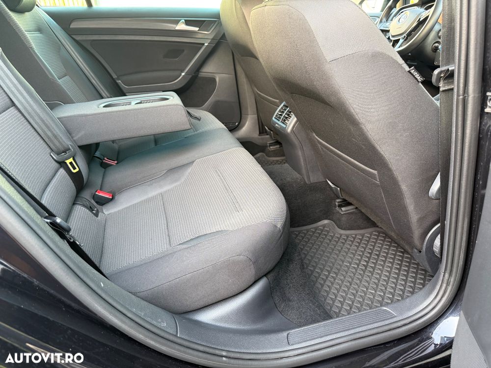 Volkswagen Golf Variant 2.0 TDI (BlueMotion Technology) DSG Comfortline - 8