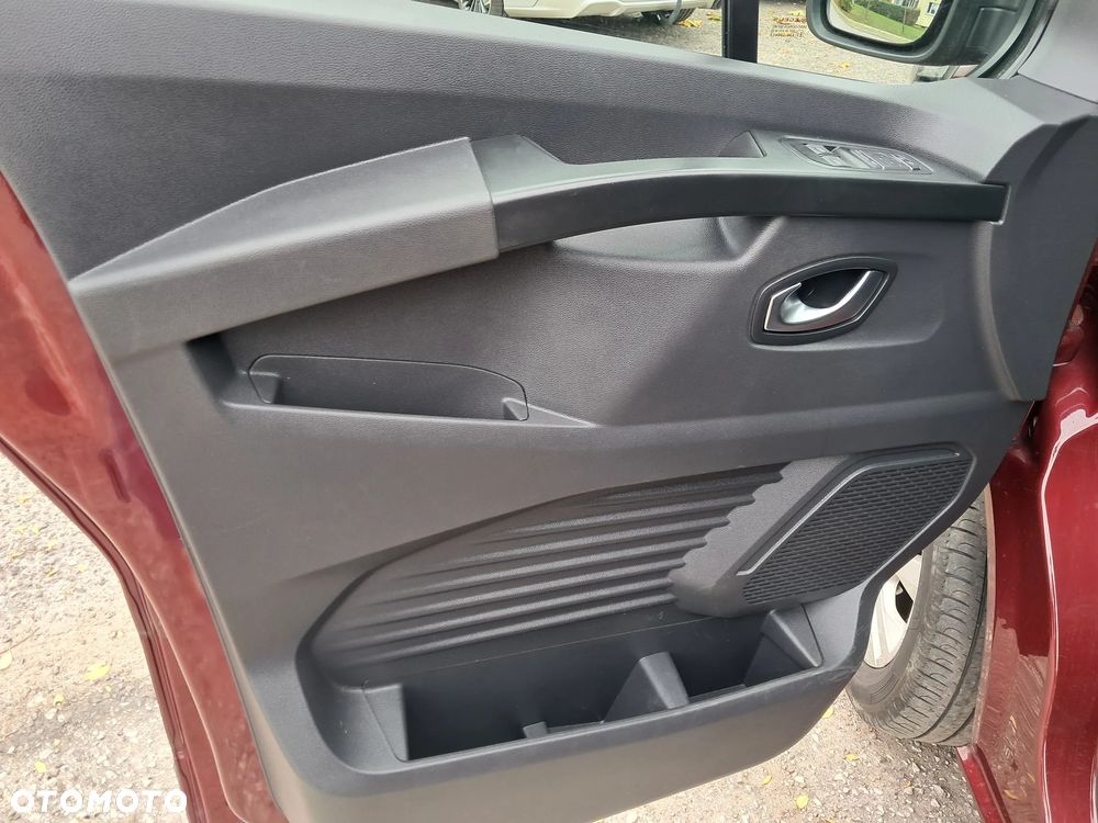 Renault Trafic - 12