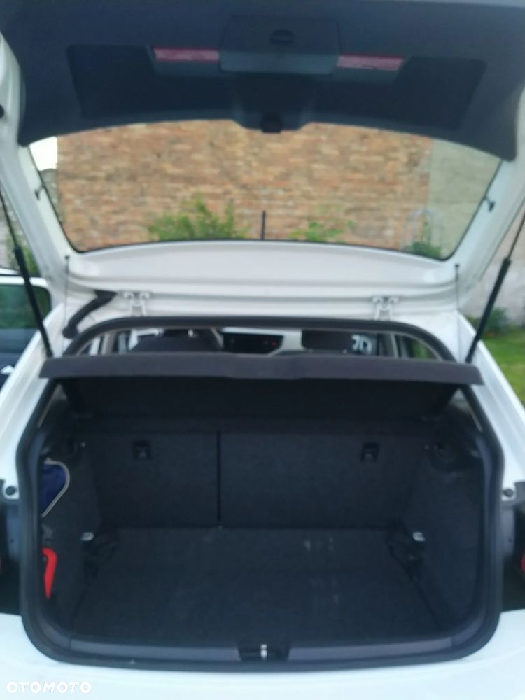 Volkswagen Polo - 6
