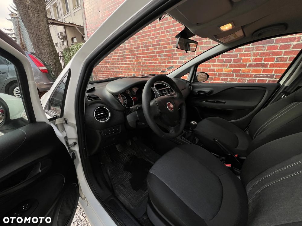 Fiat Punto 1.4 Easy S&S - 8