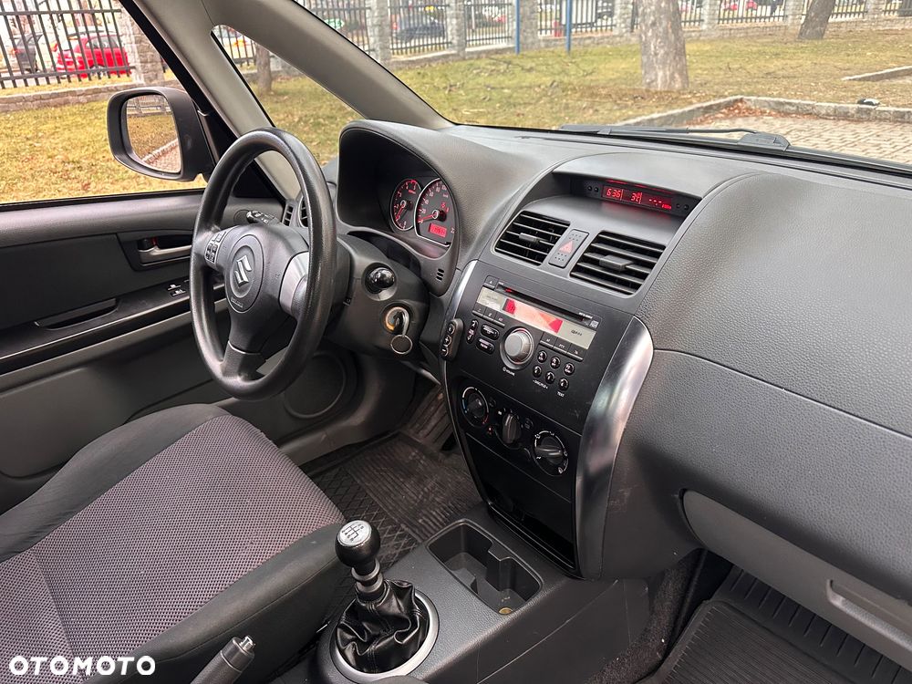 Suzuki SX4 - 5