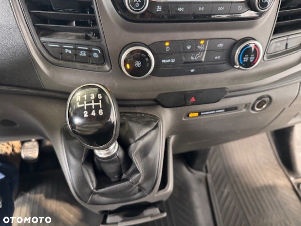 Ford Transit Custom - 13