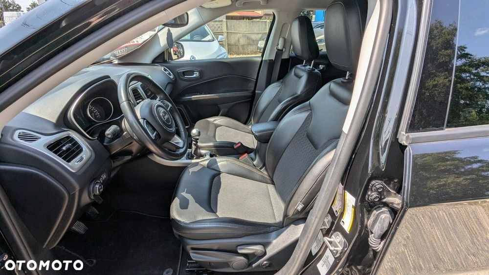 Jeep Compass - 15