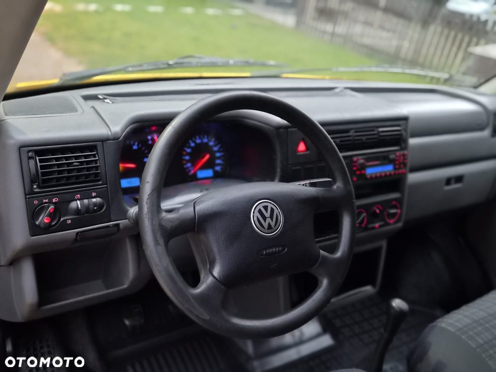 Volkswagen Transporter - 9