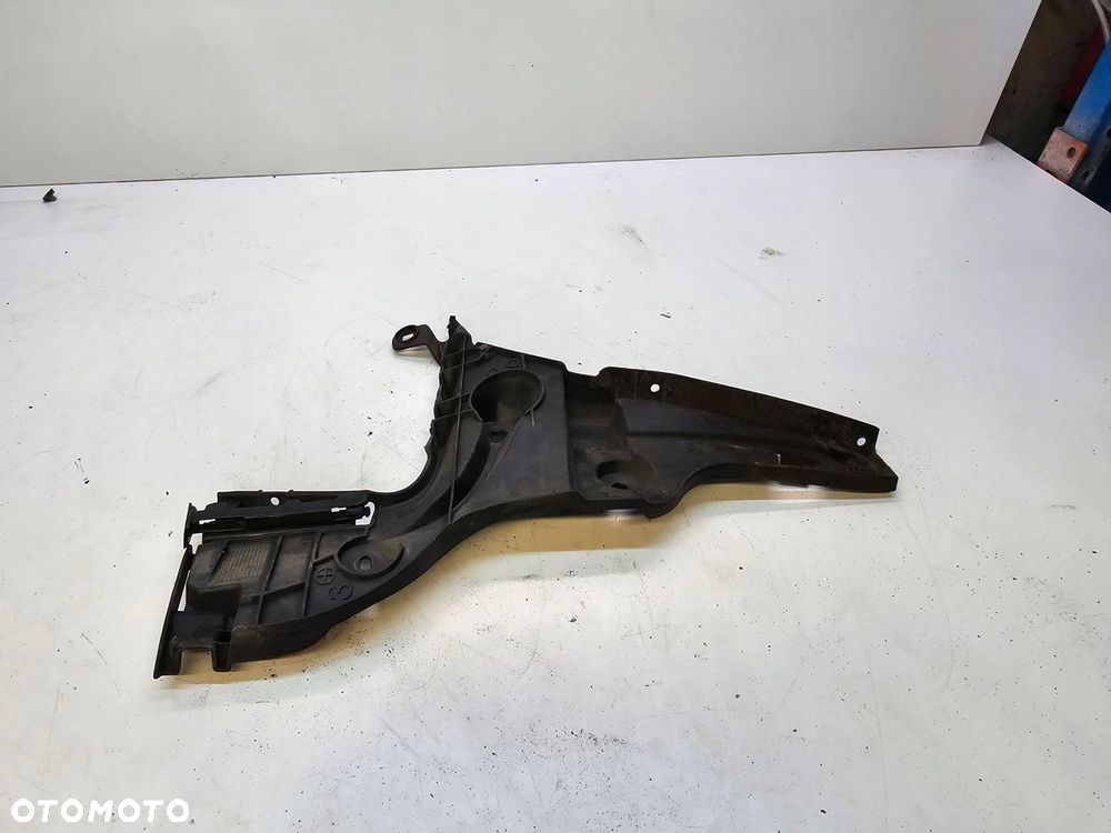 ŚLIZG ZDERZAKA PRAWY TYŁ AUDI A3 8V 3-DRZWI 8V3807378 - 2