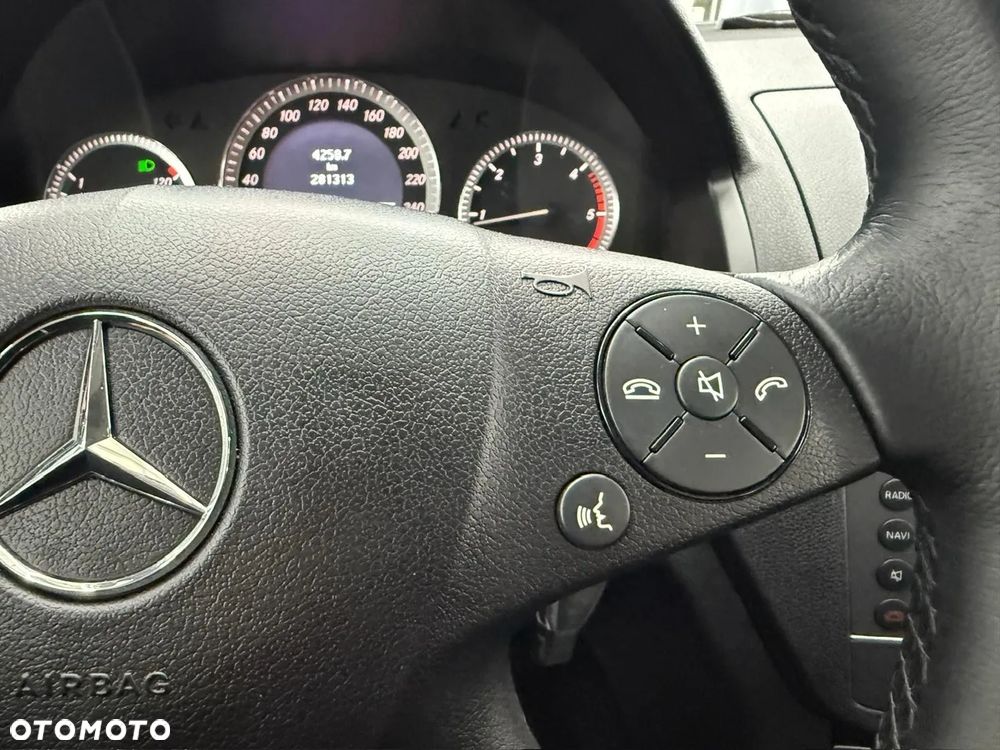 Mercedes-Benz Klasa C 220 CDI DPF (BlueEFFICIENCY) Elegance - 19