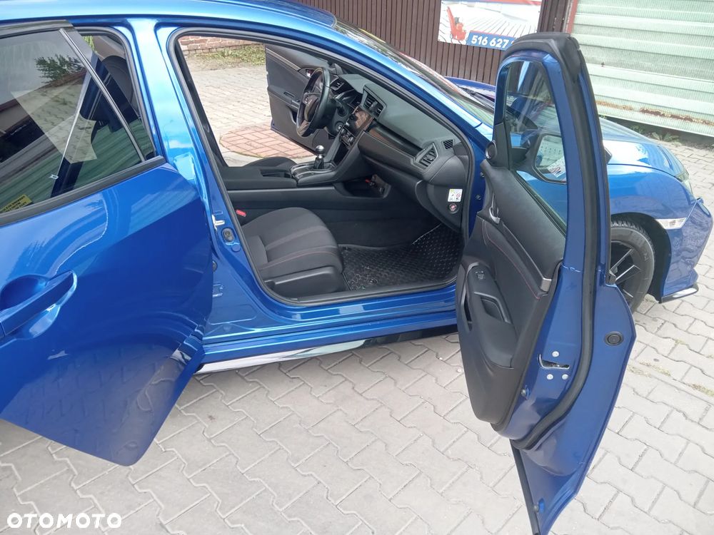 Honda Civic 1.0 T Comfort Sport Line - 28