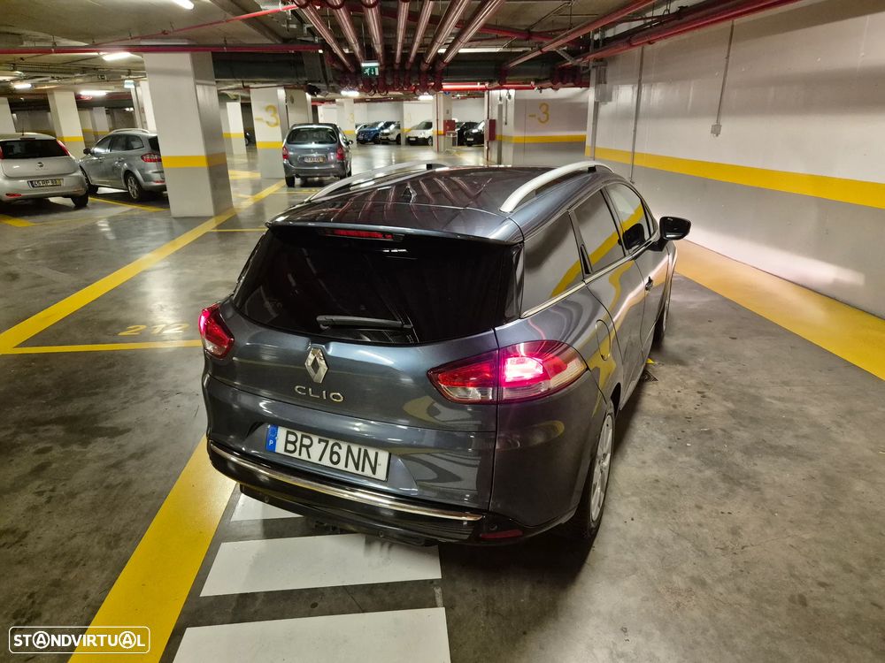 Renault Clio Sport Tourer dCi 90 Limited - 11