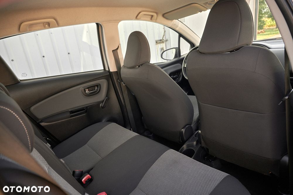 Toyota Yaris 1.5 VVT-i Comfort - 24