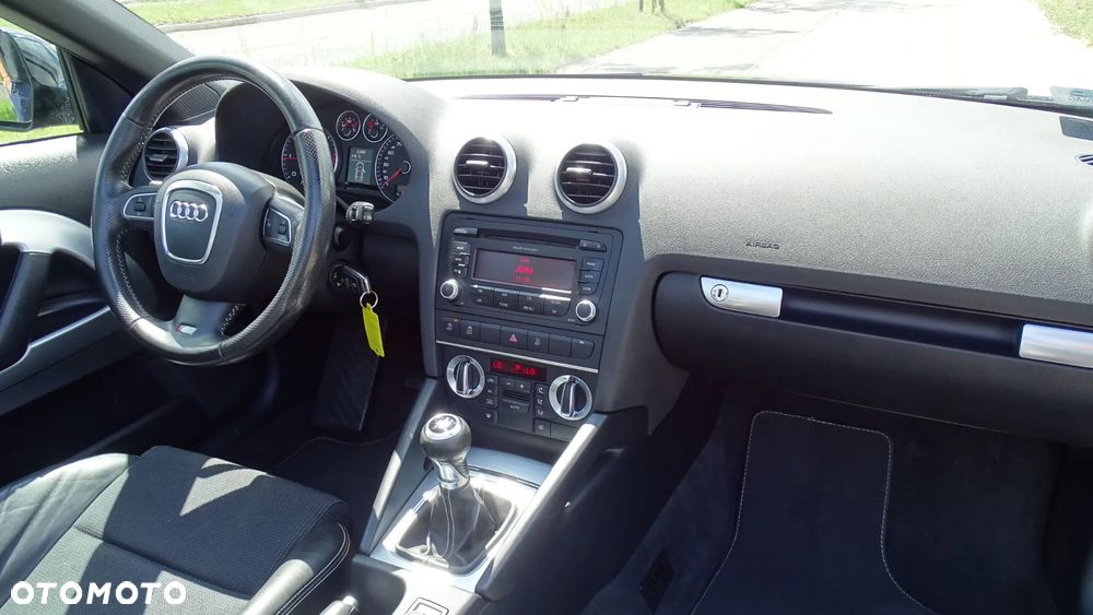 Audi A3 Cabrio 2.0 TDI DPF S Line Sportpaket - 18