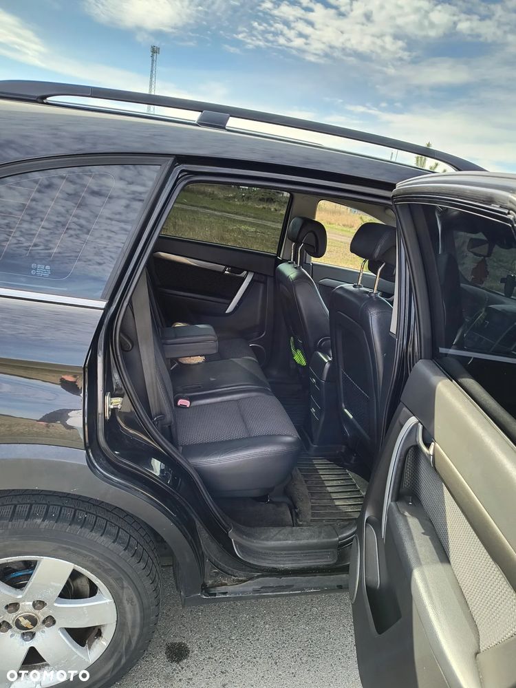 Chevrolet Captiva 2.0 d LT high 5os - 9