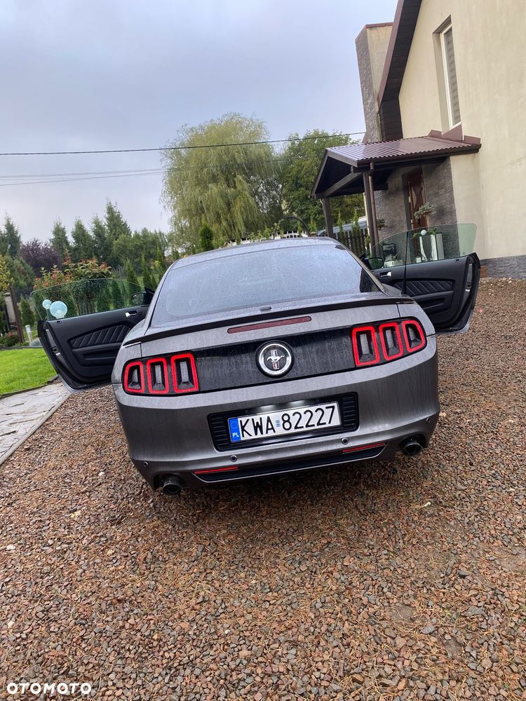 Ford Mustang 3.7 V6 Premium - 2