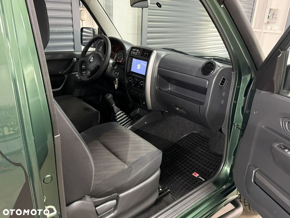 Suzuki Jimny - 17