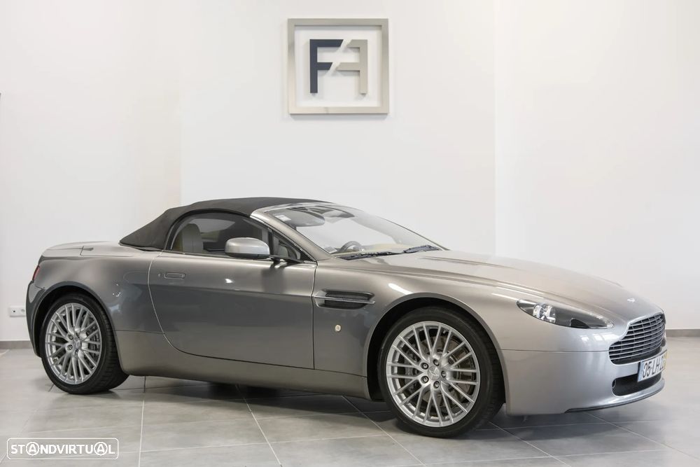 Aston Martin Vantage Roadster V8 Sportshift - 2