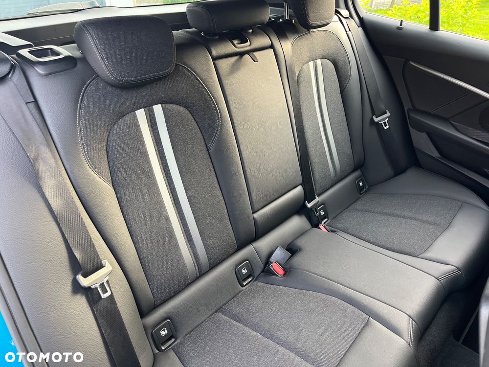 BMW Seria 1 118d Sport Line - 12