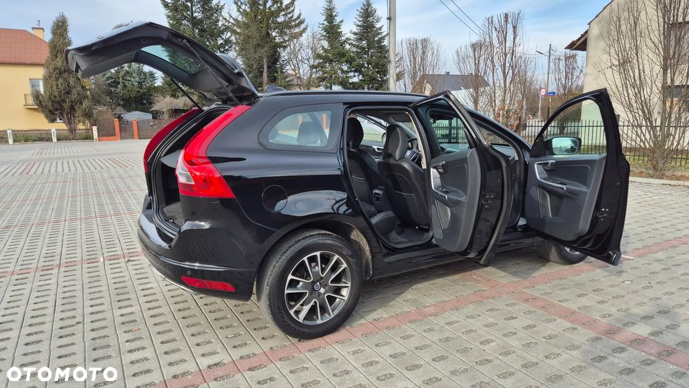 Volvo XC 60 D4 Geartronic Momentum - 29