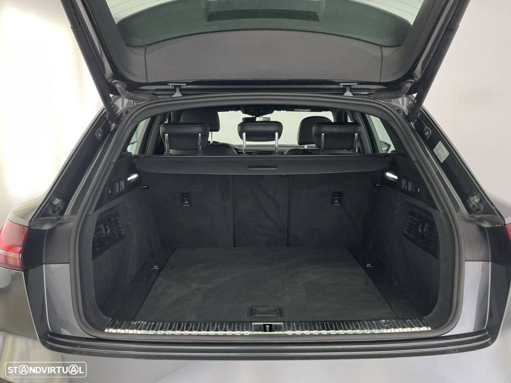 Audi e-tron 55 quattro S line - 13