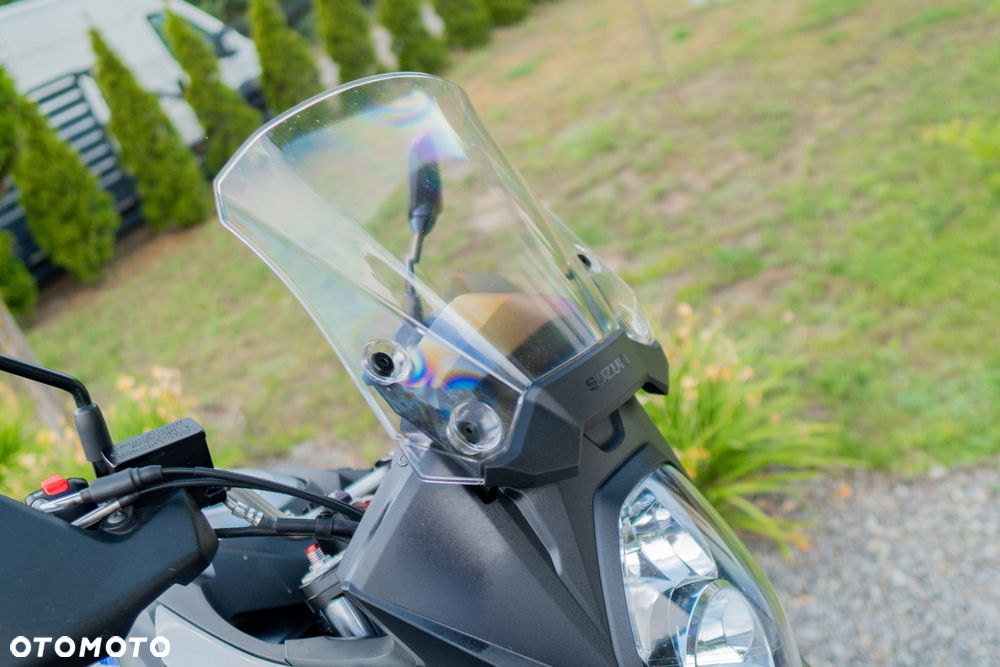 Suzuki V-STROM - 15