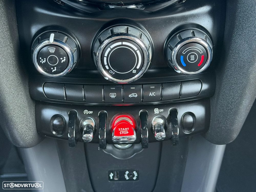 MINI 3 Portas One D Blackyard - 12