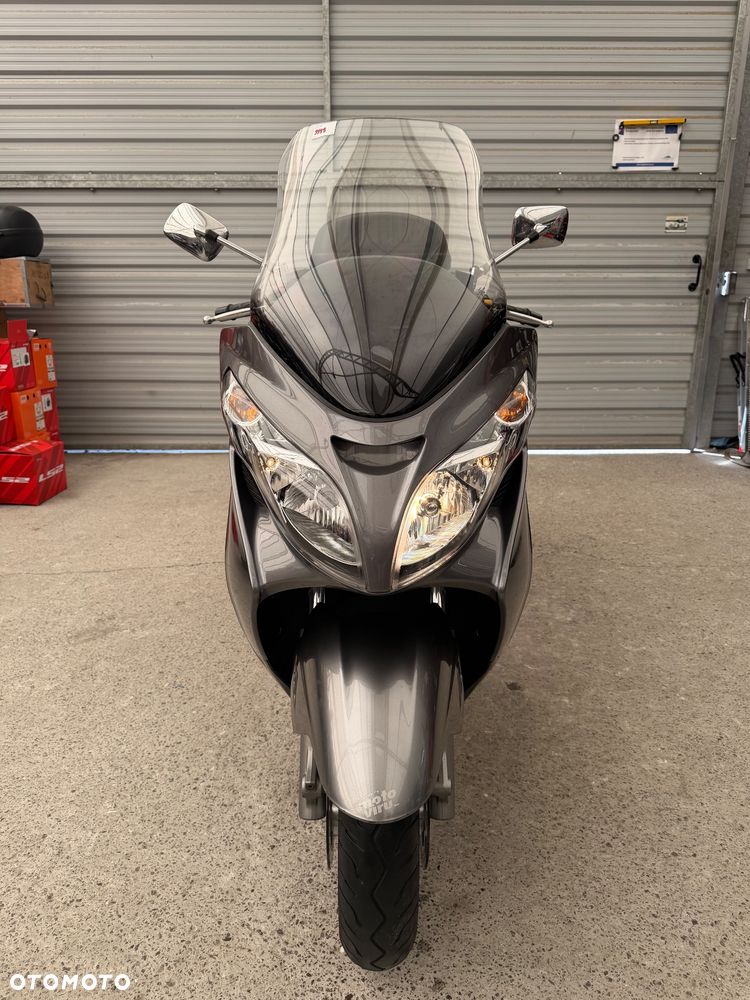 Suzuki Burgman - 11