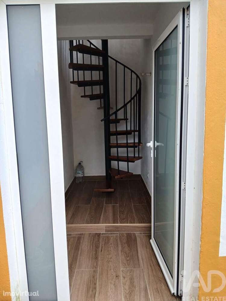 Casa / Villa T3 em Vale de Santiago de 75 m2 - Grande imagem: 2/23