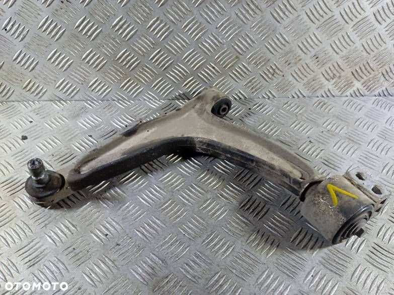 WAHACZ PRAWY PRZEDNI FIAT CROMA - 1