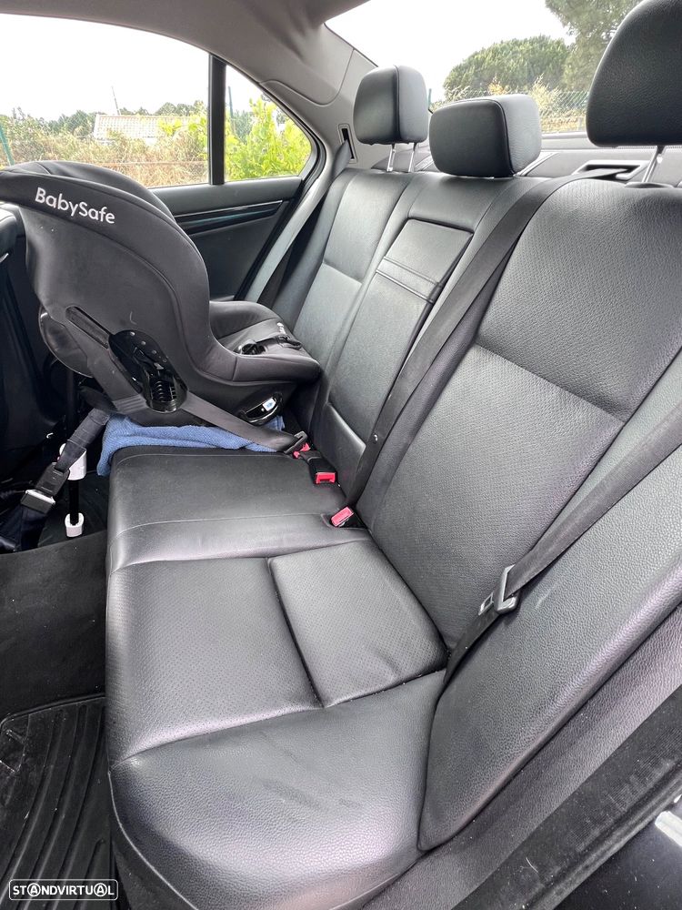 Mercedes-Benz C 220 CDI Avantgarde BlueEfficiency - 8