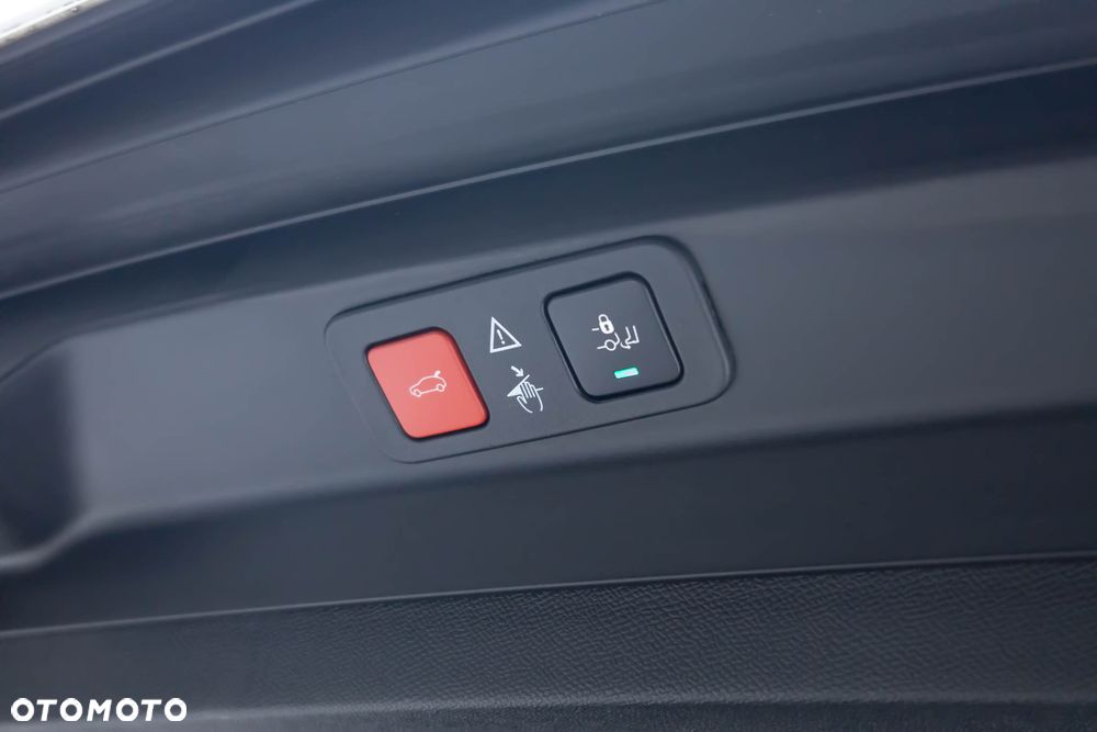 Peugeot 5008 1.6 PureTech GT Pack S&S EAT8 - 39
