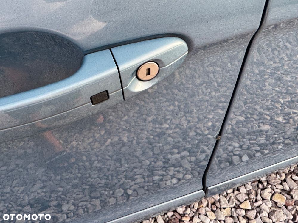 Ford S-Max - 26