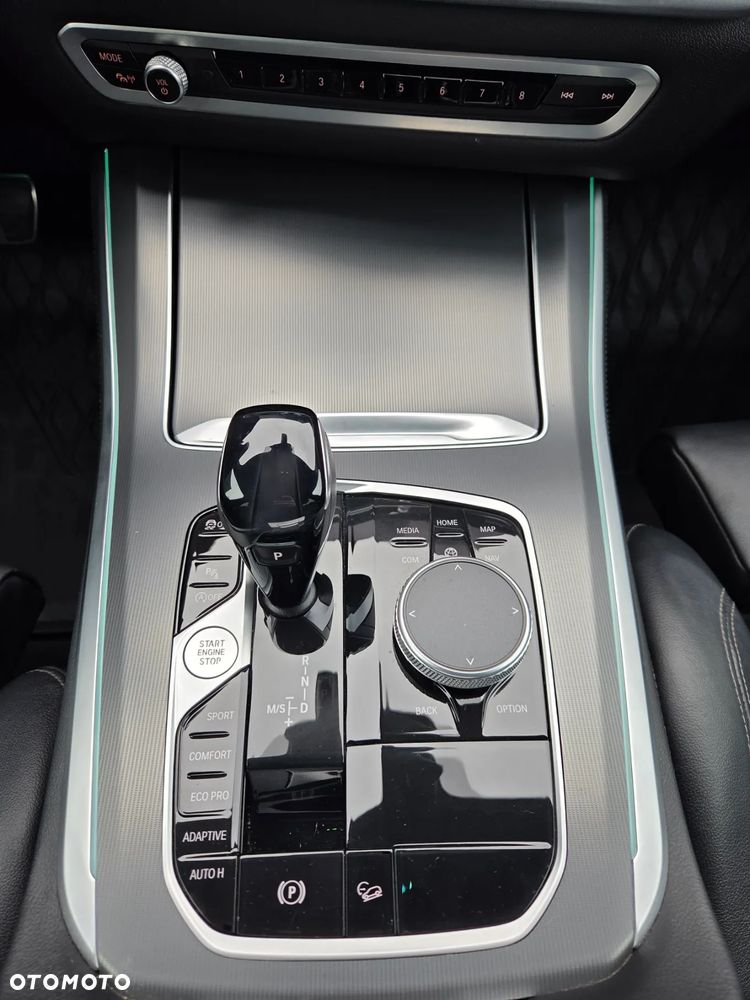 BMW X5 xDrive25d - 33