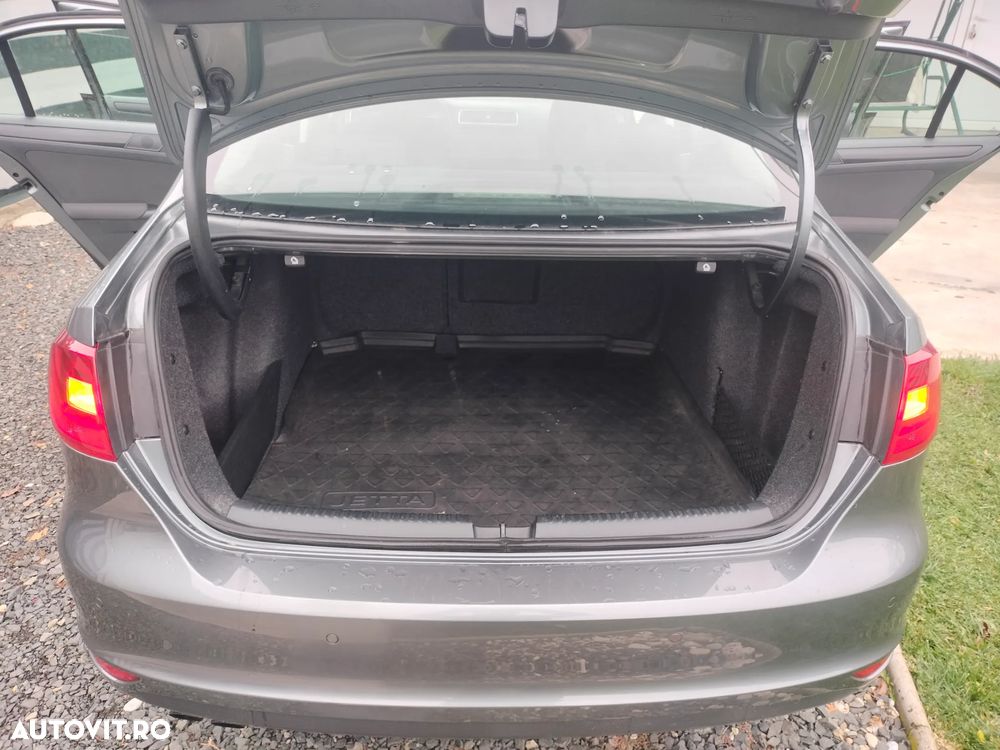 Volkswagen Jetta 1.4 TSI Freestyle - 9