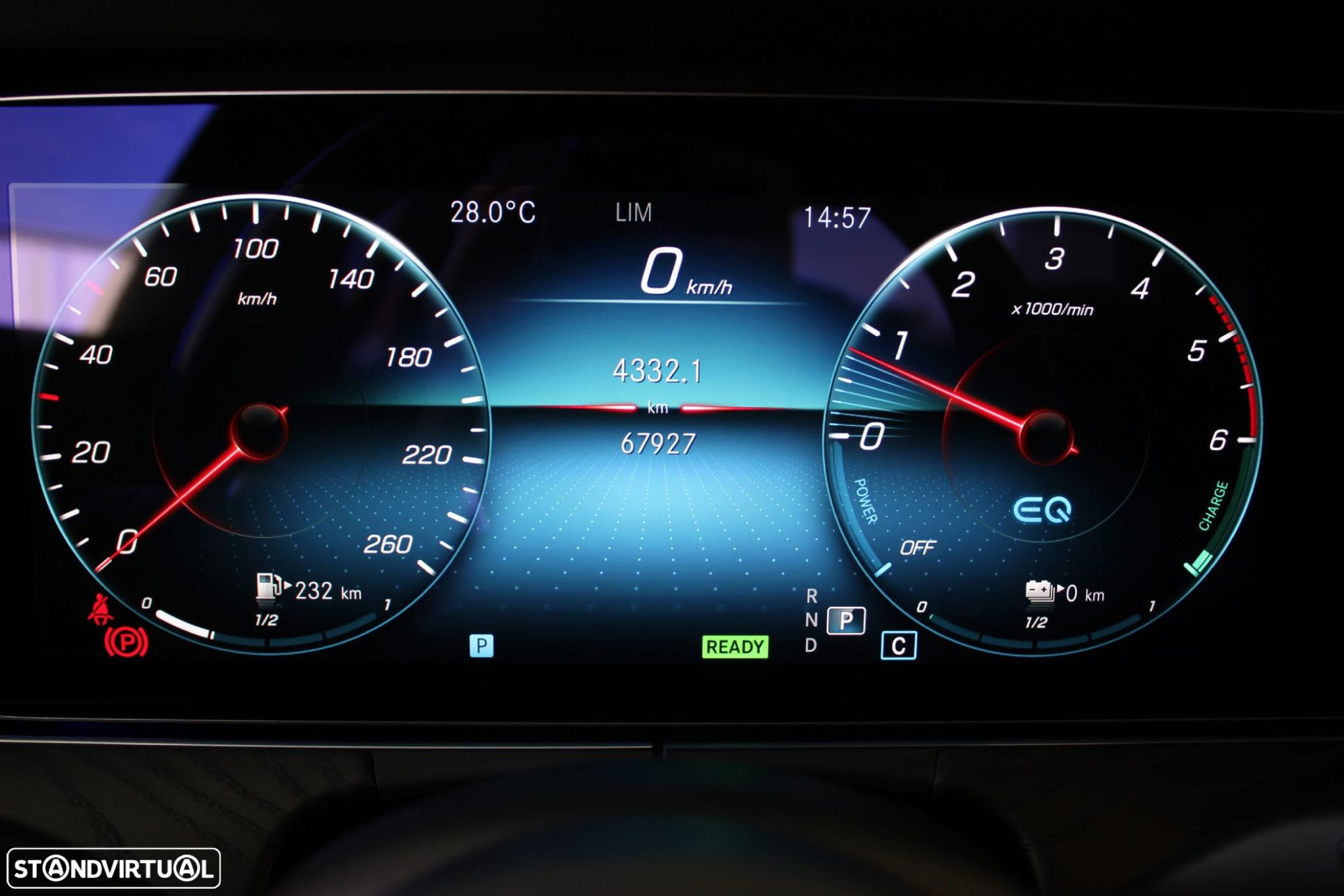 Mercedes-Benz E 300 de AMG Line - 40