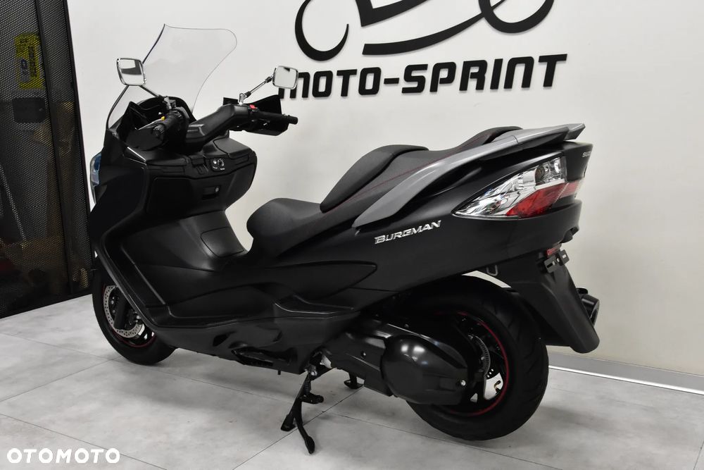 Suzuki Burgman - 6