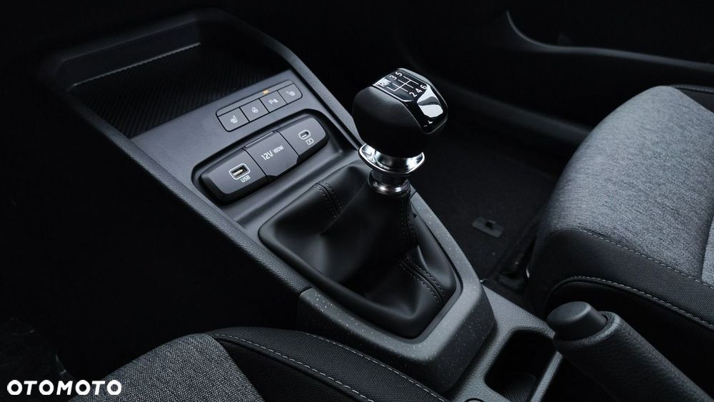 Kia Stonic - 13