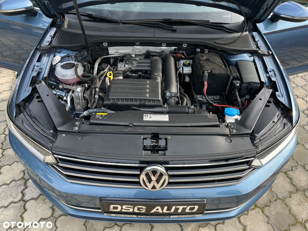 Volkswagen Passat - 37