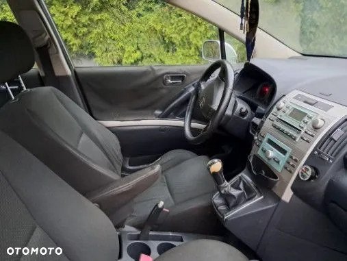Toyota Corolla Verso 2.2 D-4D Prestige 7os - 15