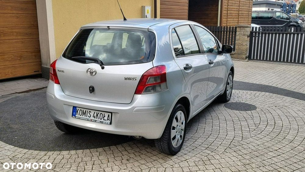 Toyota Yaris - 3